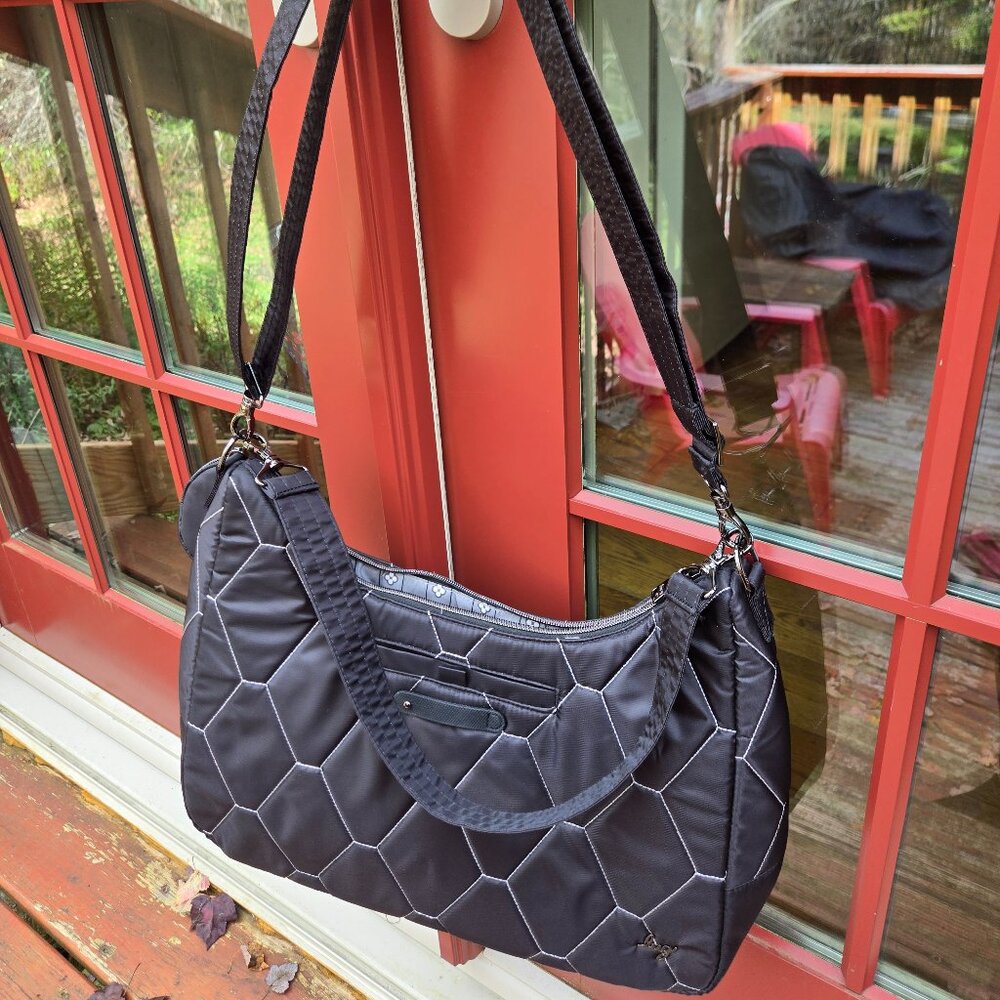 lug Quilted Hobo Shoulder Bag in Black